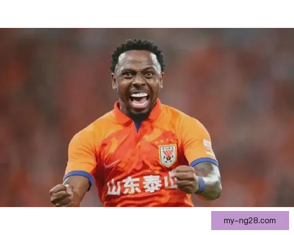 中国男足归化前锋费南多加盟中超上海申花团队力图再创辉煌 中国男足归化前锋费南多加盟中超上海申花团队力图再创辉煌